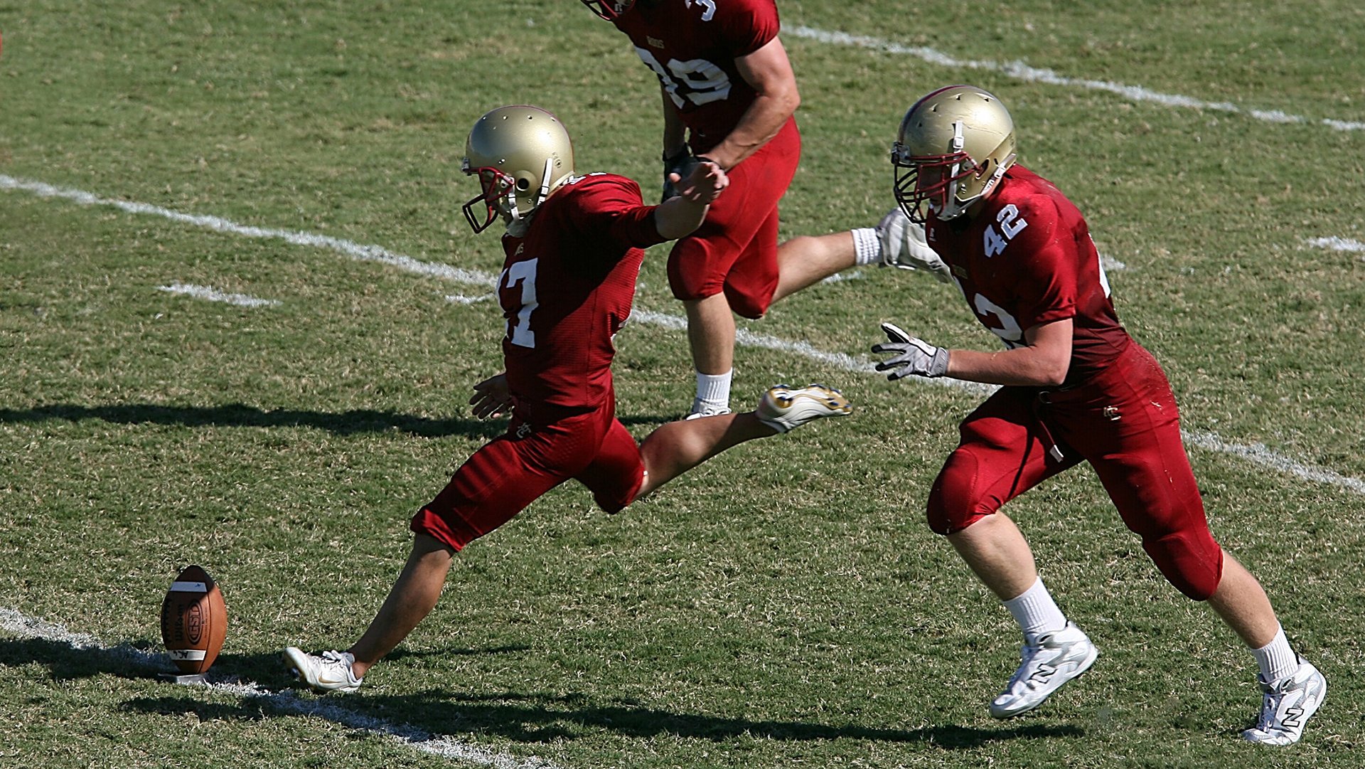 卡塔尔战术碾压突尼斯,卡马文加临危受命成关键先生